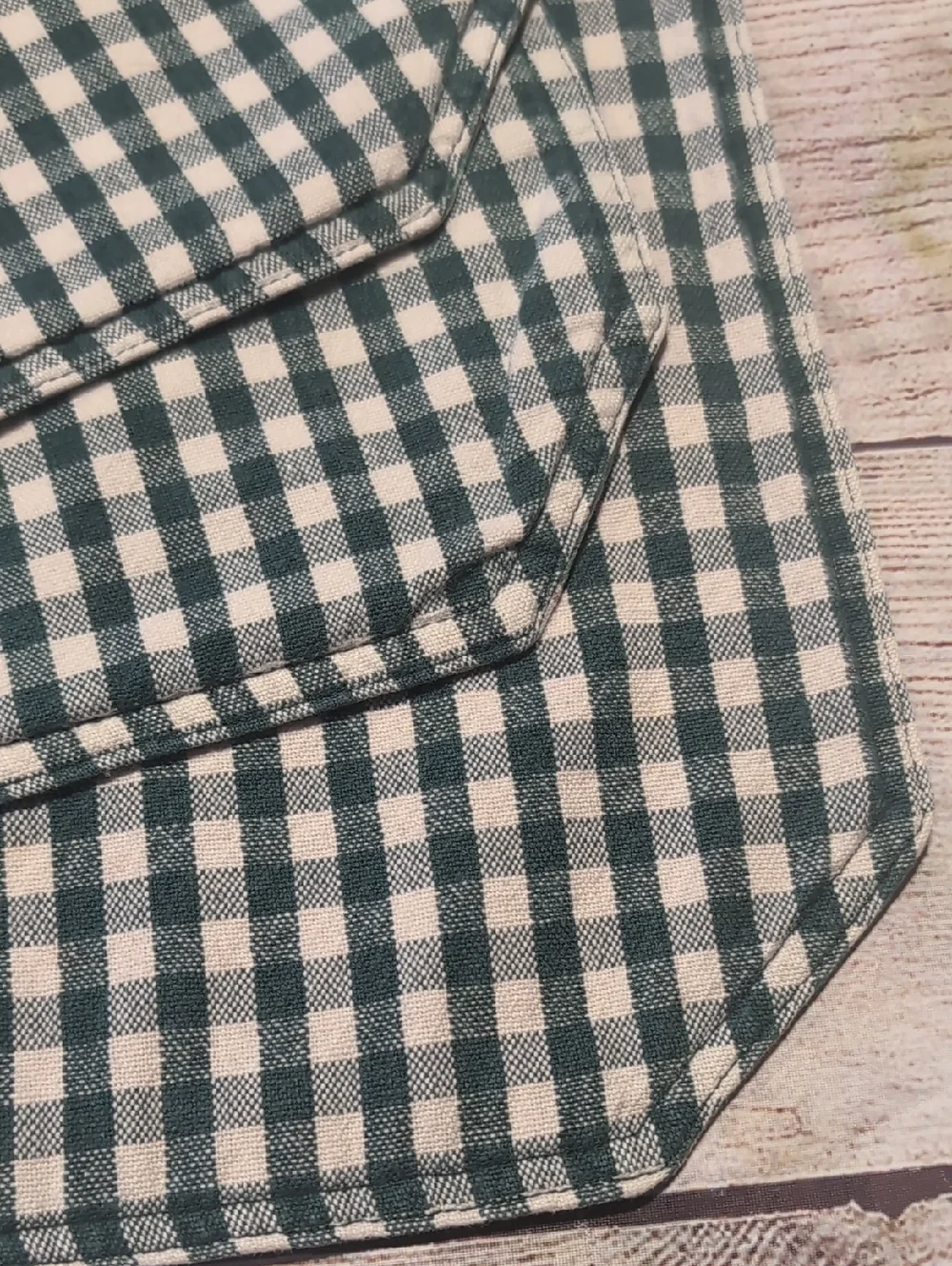 Placemats Green Gingham With Green Heart Patterned Back Set Of Four